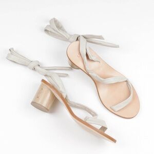 LOQ Cream Heeled Sandals